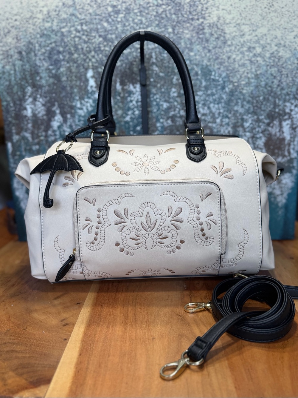 Danielle Nicole Ultra Rare Hard to Find Disney x Mary Poppins East End Satchel - Picture 4 of 16
